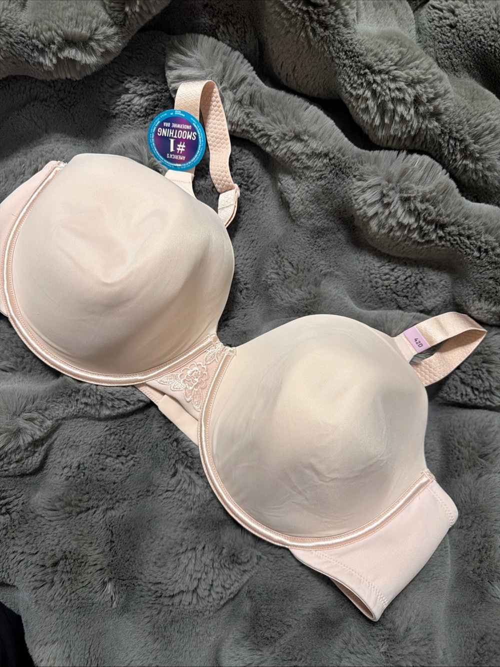 Vanity Fair Pink Back Full-Figure Smoothing Comfort® Wireless Bra 42D U6